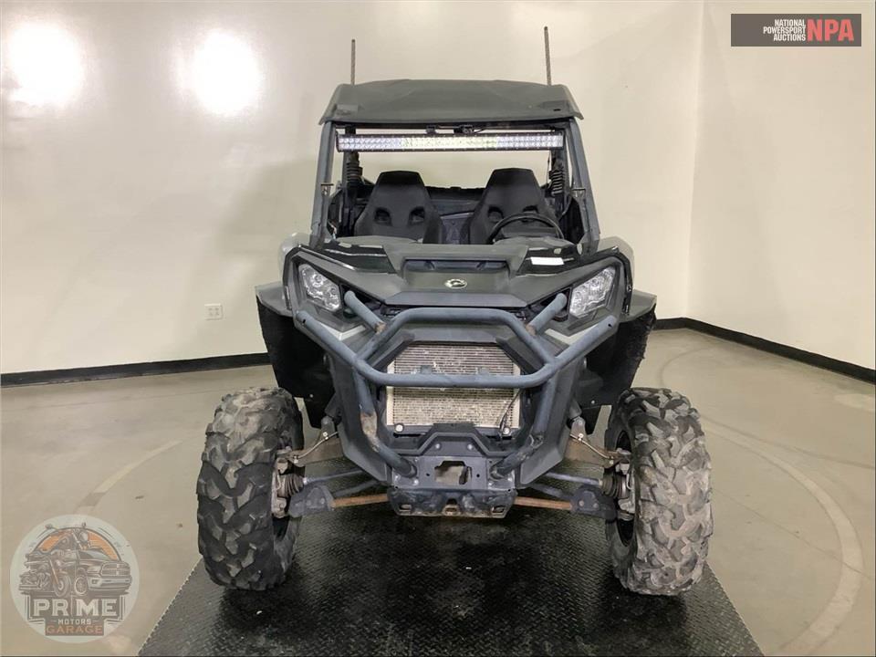 2023 Can-Am COMMANDER XT 700 — фото 2
