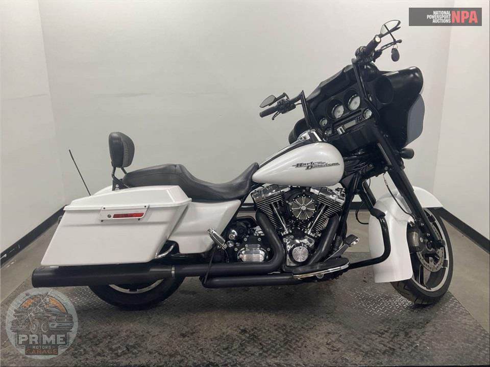 2011 Harley-Davidson FLHX-103 STREET GLIDE — фото 1