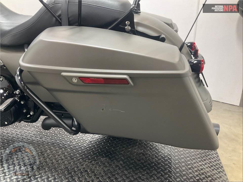 2019 Harley-Davidson FLHXS STREET GLIDE SPECIAL — фото 17