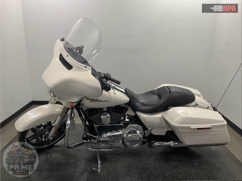2016 Harley-Davidson FLHX STREET GLIDE — фото 3