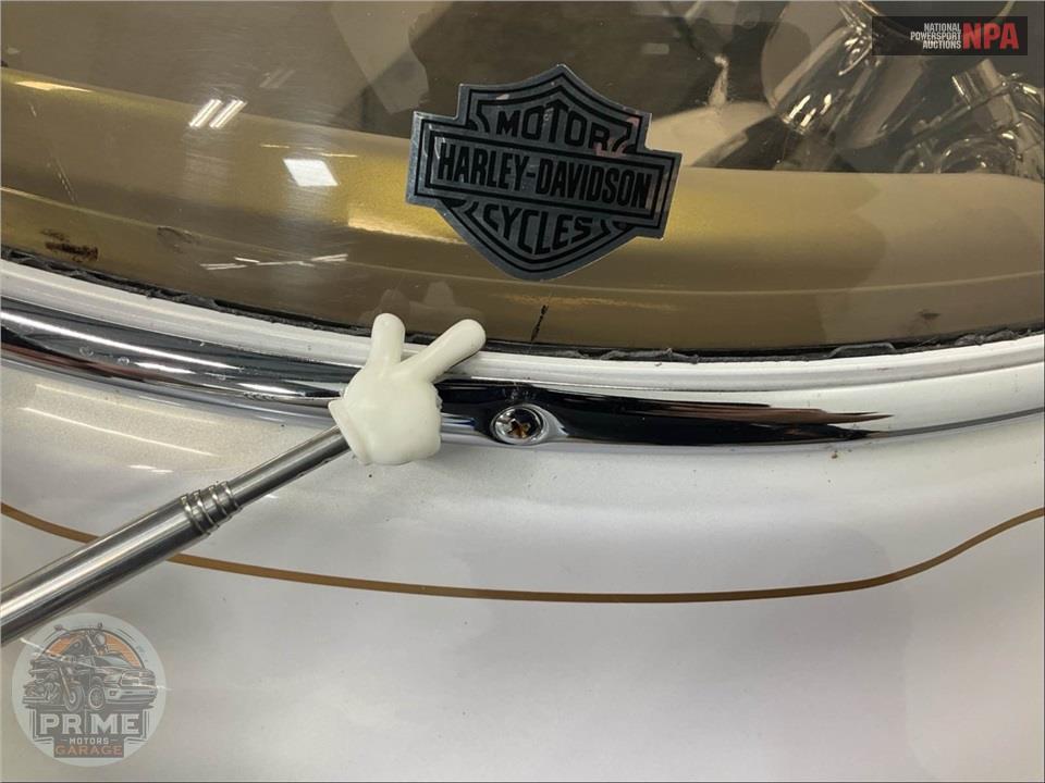 2008 Harley-Davidson FLHTCU ULTRA CLASSIC ELECTRA GLIDE — фото 16