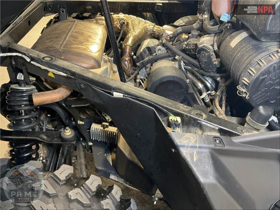 2025 Can-Am DEFENDER MAX LIMITED CAB HD10 — фото 8