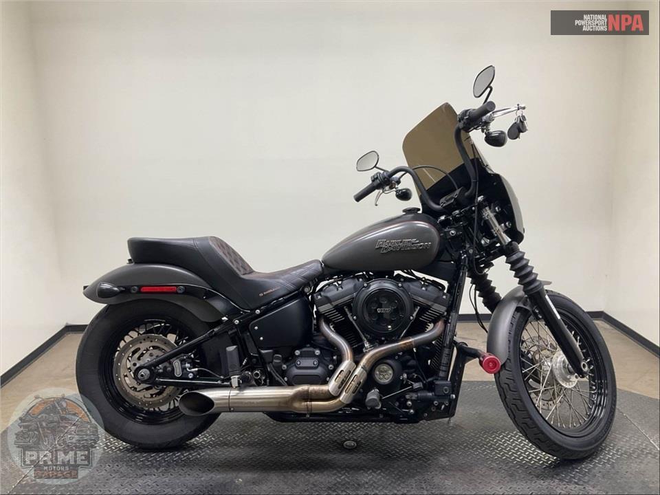 2018 Harley-Davidson FXBB STREET BOB — фото 1