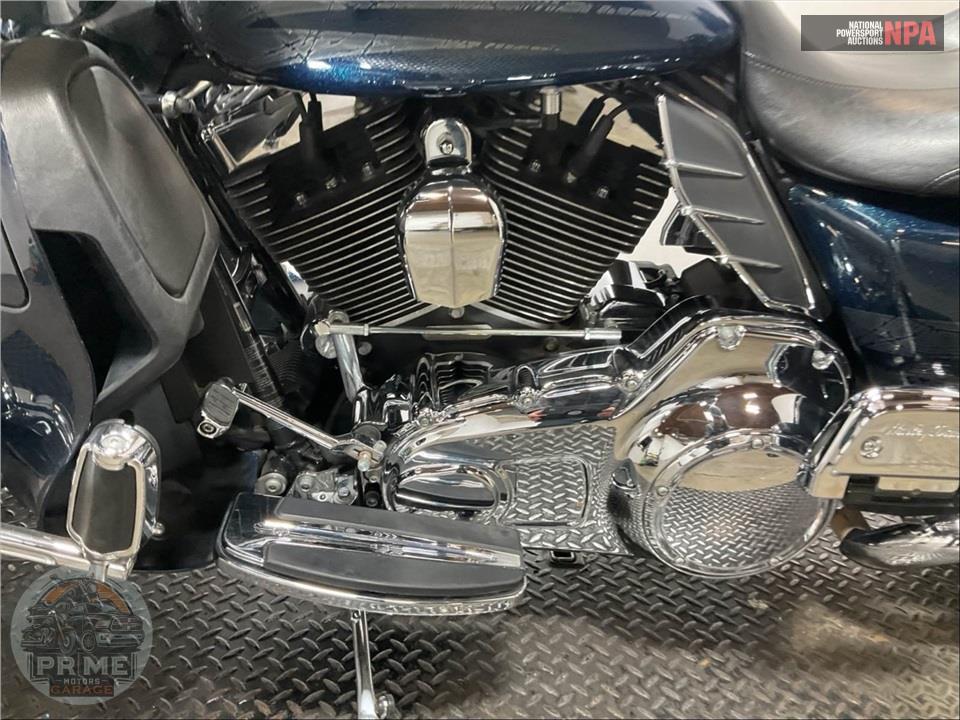 2016 Harley-Davidson FLTRU ROAD GLIDE ULTRA — фото 7