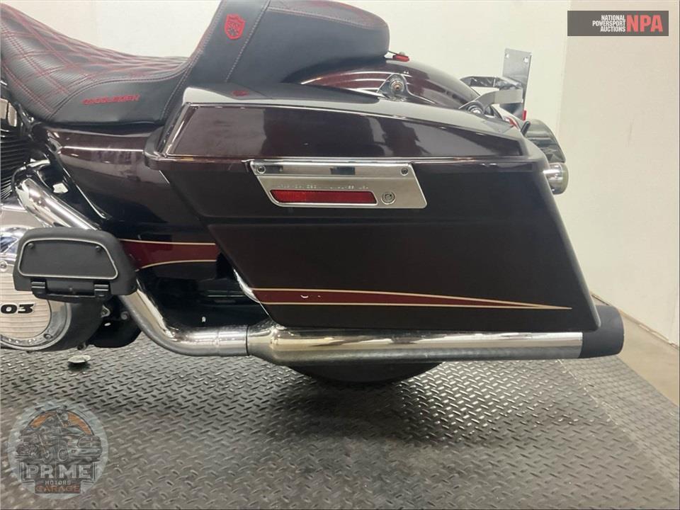 2011 Harley-Davidson FLTRU ROAD GLIDE ULTRA — фото 24