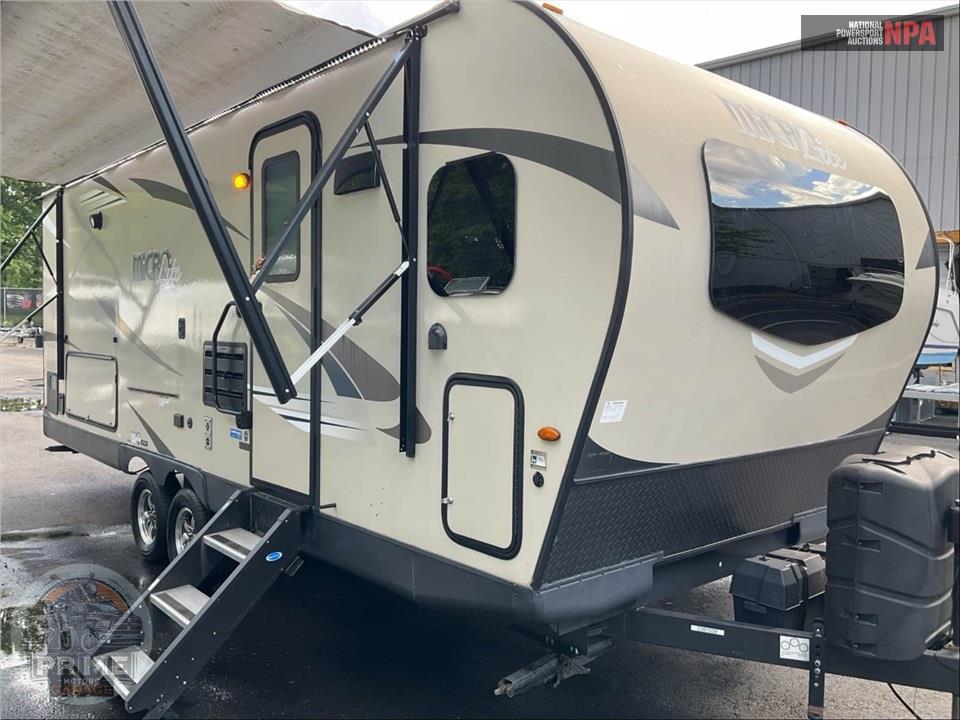 2019 Flagstaff By Forest River M-25FKS - MICRO LITE SERIES — фото 1