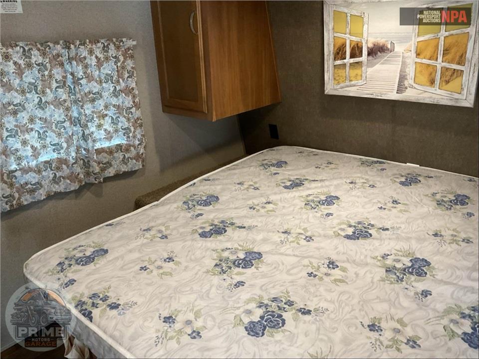2017 Keystone Rv M-2020 QB - SUMMERLAND SERIES — фото 11