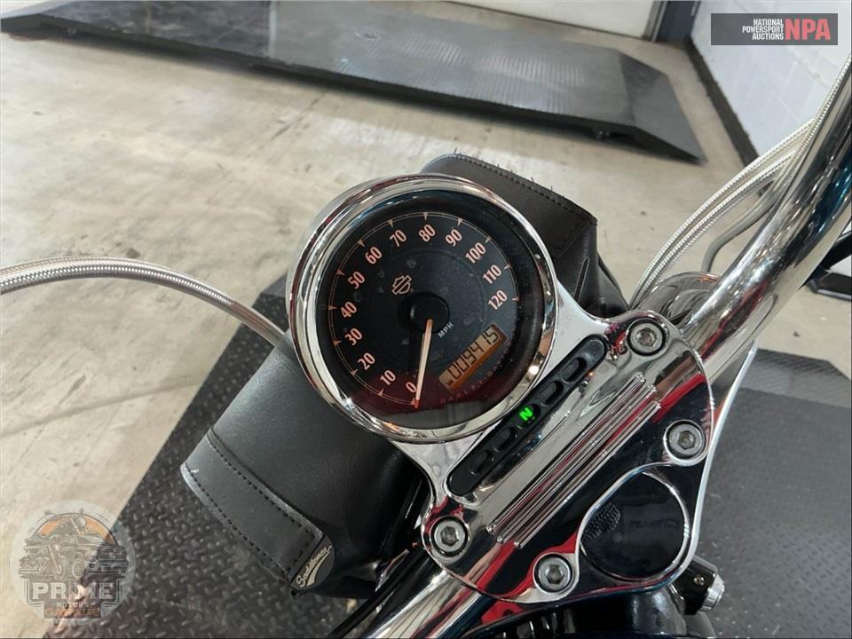 2015 Harley-Davidson XL1200V SEVENTY-TWO — фото 5