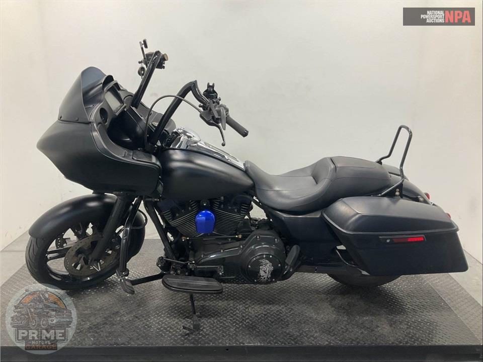2012 Harley-Davidson FLTRU ROAD GLIDE ULTRA — фото 3