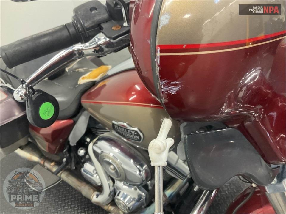 2009 Harley-Davidson FLHTCU ULTRA CLASSIC ELECTRA GLIDE — фото 16