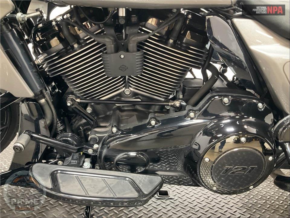 2023 Harley-Davidson FLTRXSE CVO ROAD GLIDE — фото 7