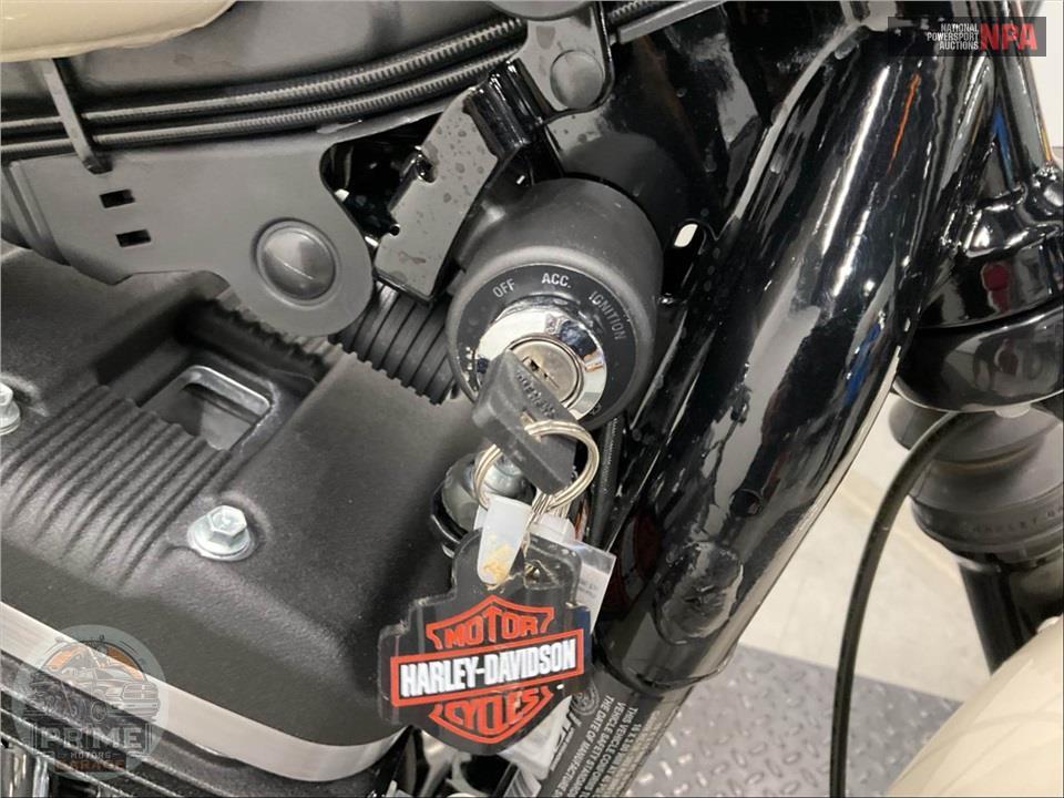 2022 Harley-Davidson XL883N IRON — фото 14