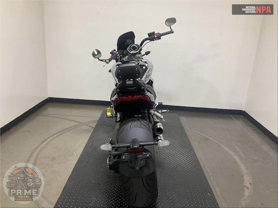2023 Triumph ROCKET 3 R (CHROME EDITION) — фото 4