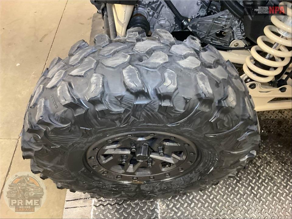 2023 Can-Am MAVERICK X3 MAX X DS TURBO RR 64 (BLACK ONLY) — фото 19
