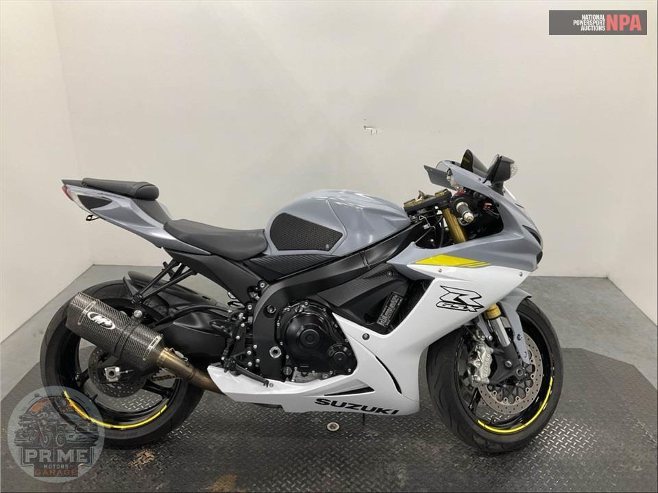2022 Suzuki GSX-R750 — фото 1