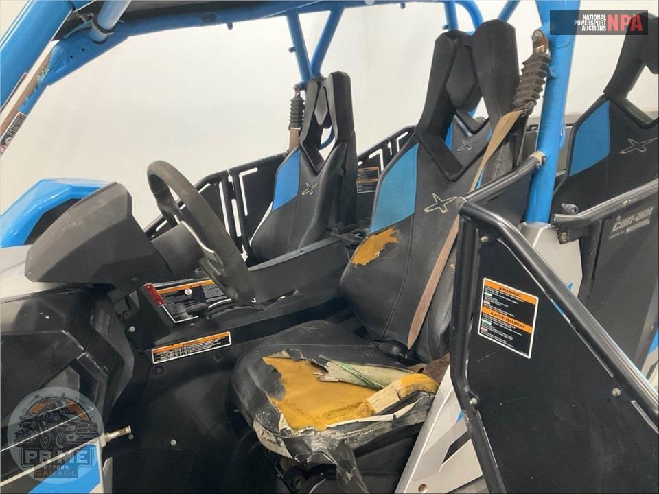 2017 Can-Am MAVERICK MAX 1000R X MR (HYPER SILVER, BLACK & OCTANE BLUE) — фото 36
