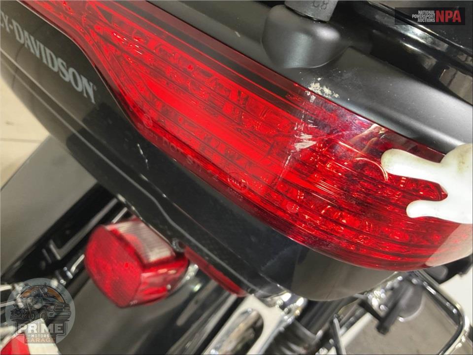 2014 Harley-Davidson FLHTK ELECTRA GLIDE ULTRA LIMITED — фото 30