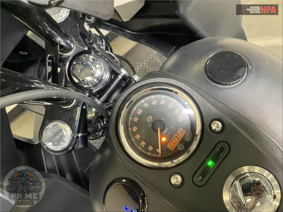 2017 Harley-Davidson FXDB STREET BOB — фото 5