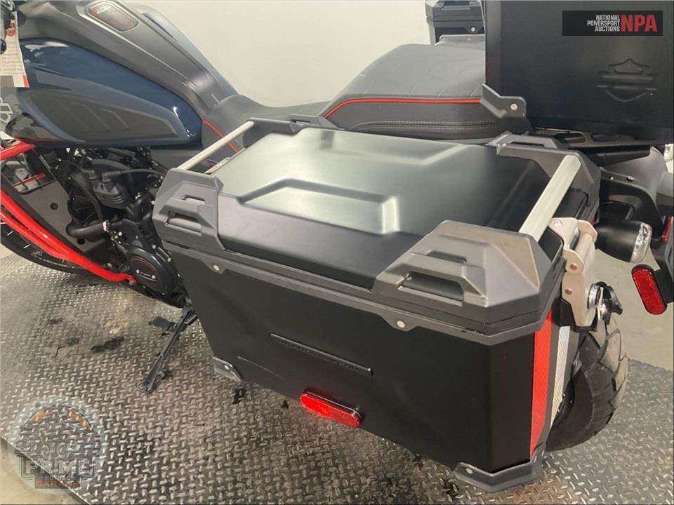 2025 Harley-Davidson RA1250SE CVO PAN AMERICA — фото 13