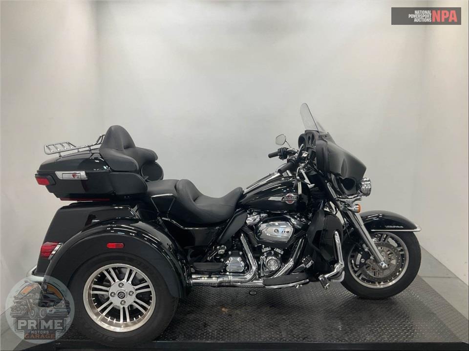 2023 Harley-Davidson FLHTCUTG TRI GLIDE ULTRA CLASSIC — фото 1