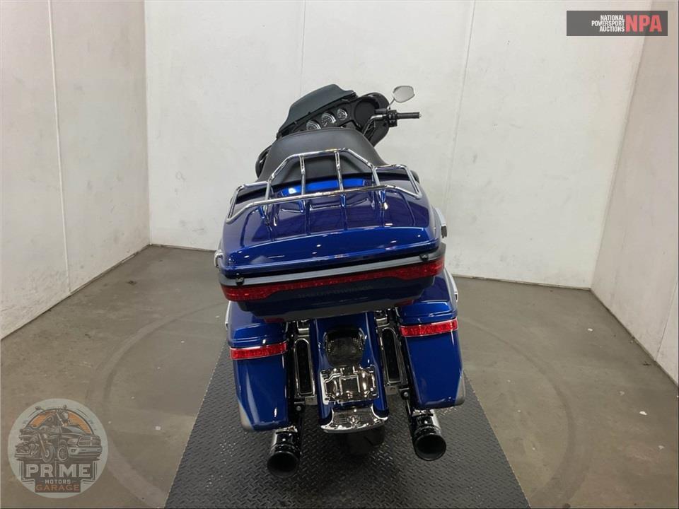 2017 Harley-Davidson FLHTKL ULTRA LIMITED LOW — фото 4