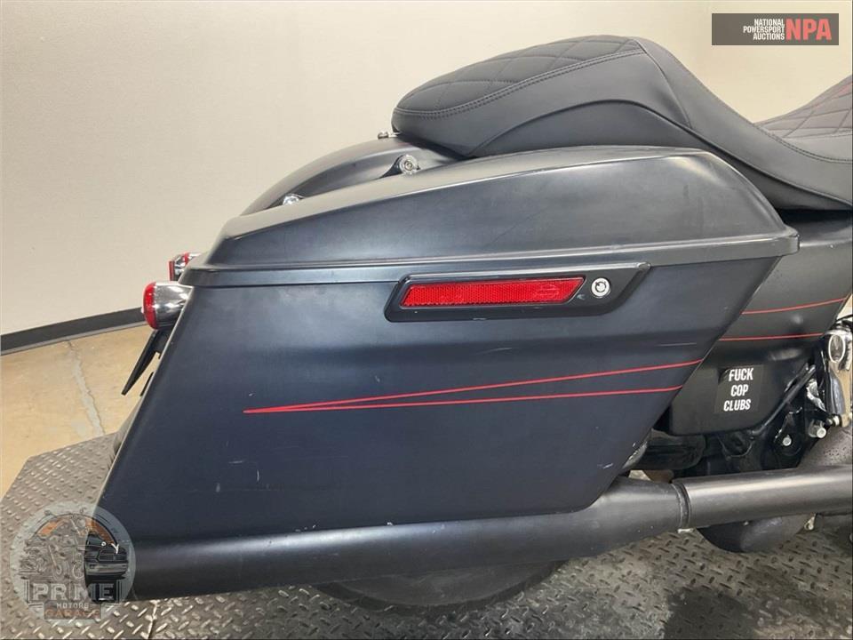 2016 Harley-Davidson FLHXS STREET GLIDE SPECIAL — фото 28