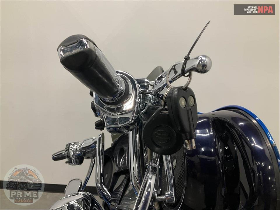2014 Harley-Davidson FLHTKSE CVO ULTRA LIMITED — фото 12