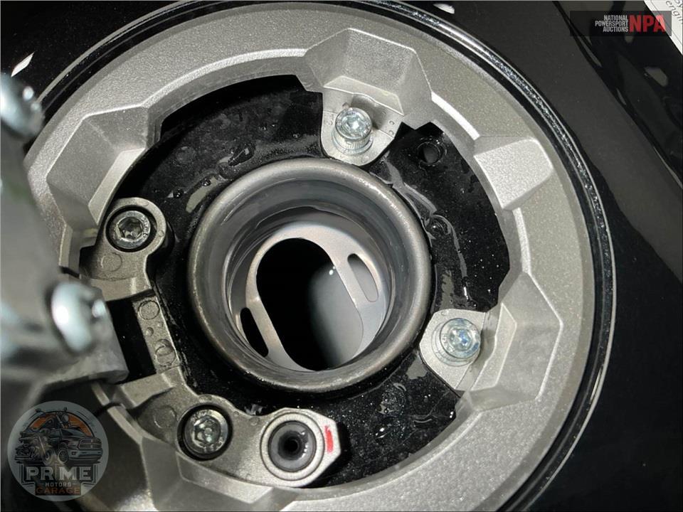 2026 Kawasaki NINJA ZX-4R ABS — фото 15