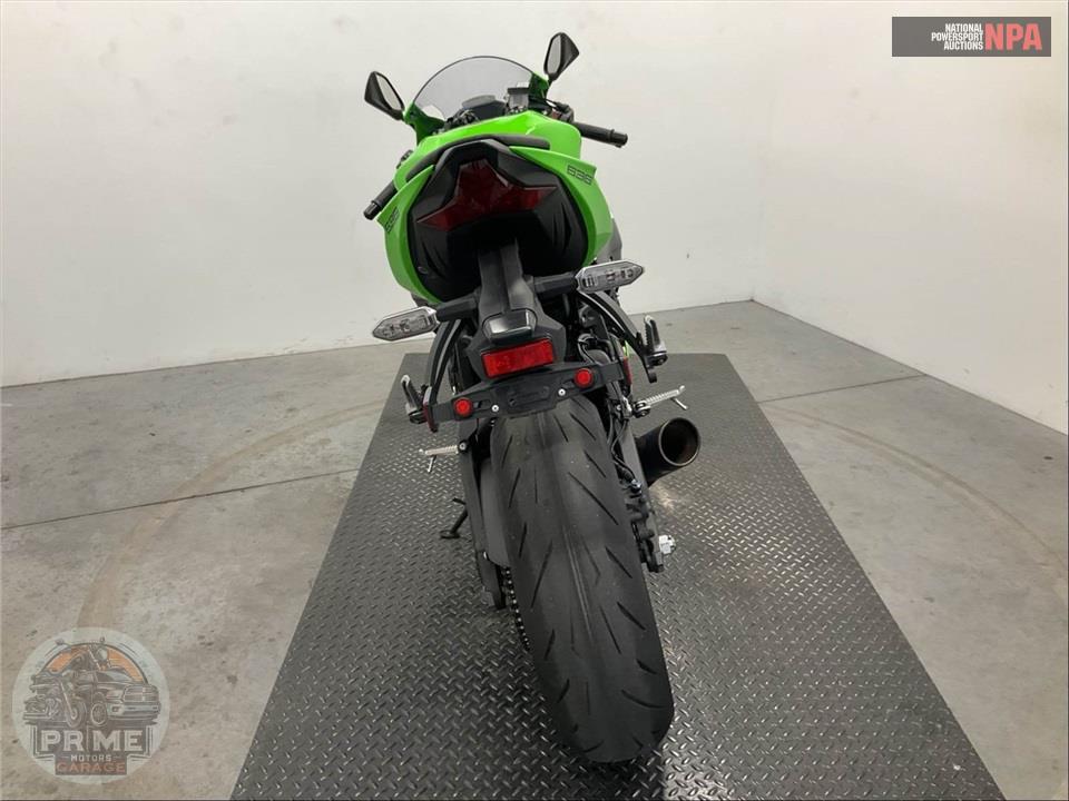 2025 Kawasaki ZX636JSFAL NINJA ZX-6R KRT (ABS) — фото 4