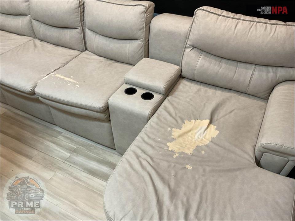 2022 Grand Design Recreational Vehicles M-3740BH - SOLITUDE S-CLASS FIFTH WHEEL SERIES — фото 10