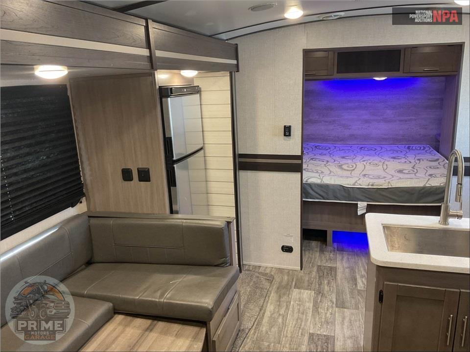 2022 Crossroads Rv M-242 BH SUNSET TRAIL SUPER LITE SERIES — фото 9