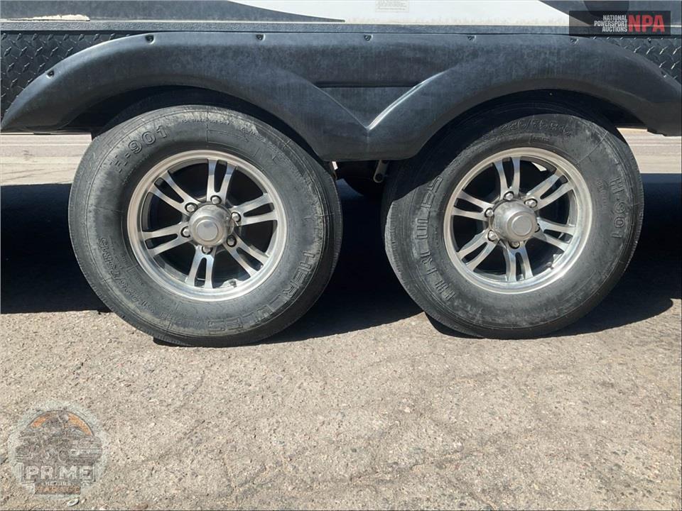 2015 Rubicon M-2500 - TOY HAULER SERIES — фото 47