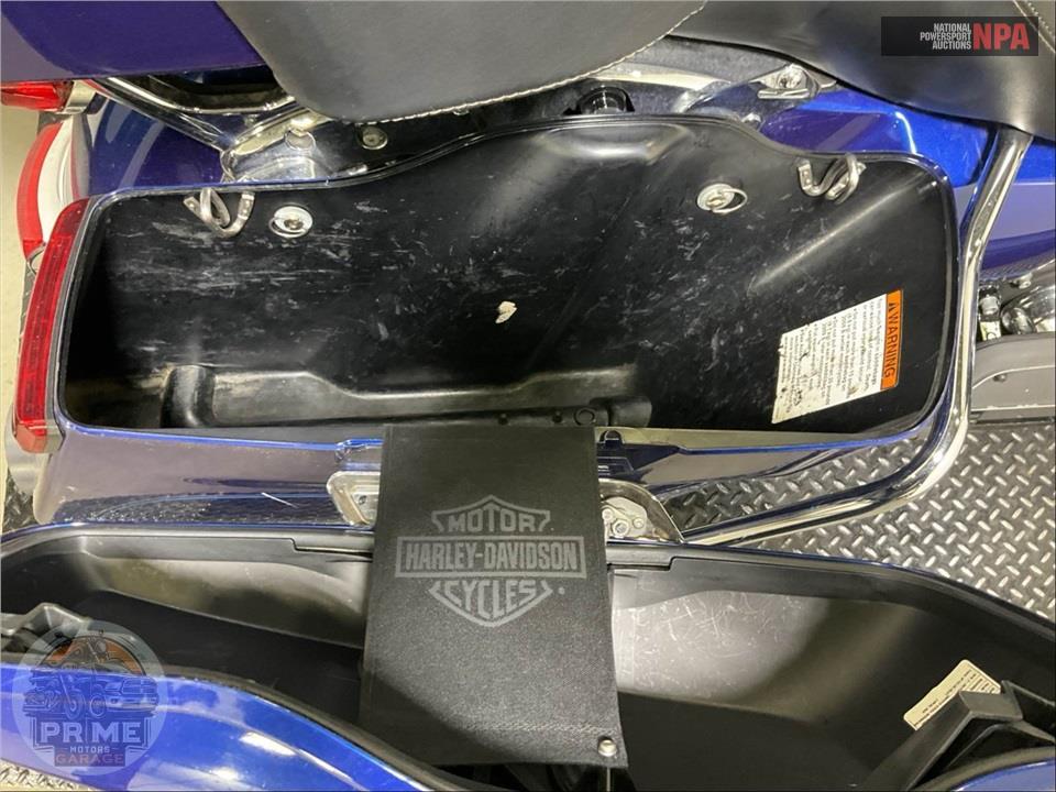 2016 Harley-Davidson FLTRU ROAD GLIDE ULTRA — фото 32