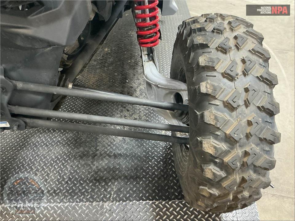 2025 Can-Am MAVERICK X3 MAX RS TURBO RR (RED & SILVER) — фото 19