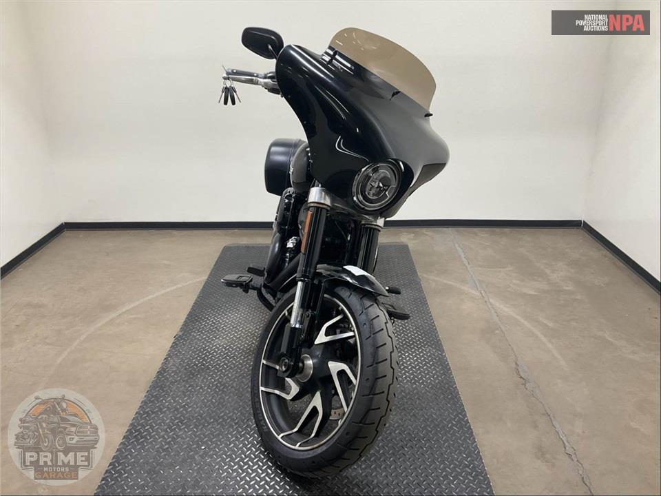 2018 Harley-Davidson FLSB SPORT GLIDE — фото 2
