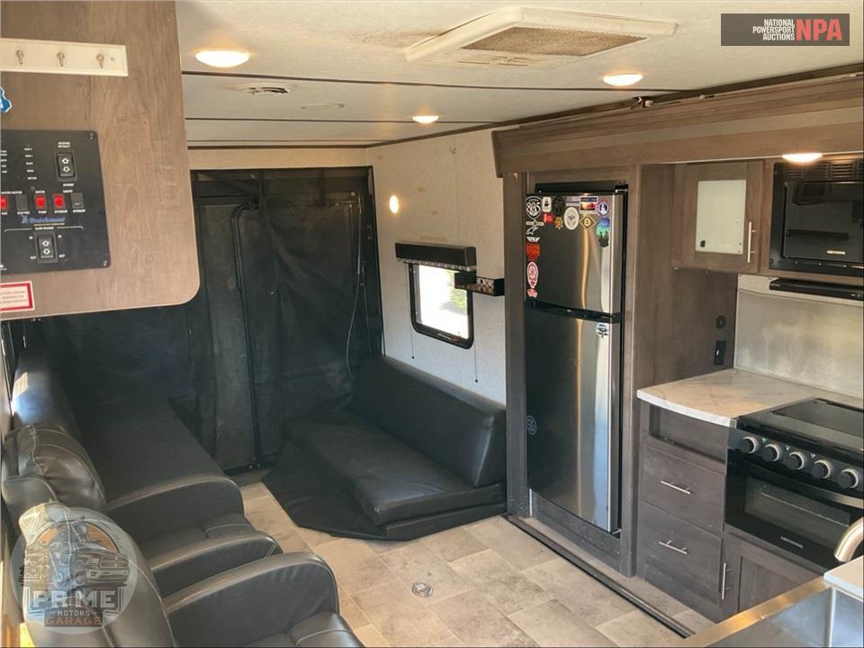 2021 Coleman By Dutchmen M-270TQ - LANTERN TOY HAULER SERIES — фото 6