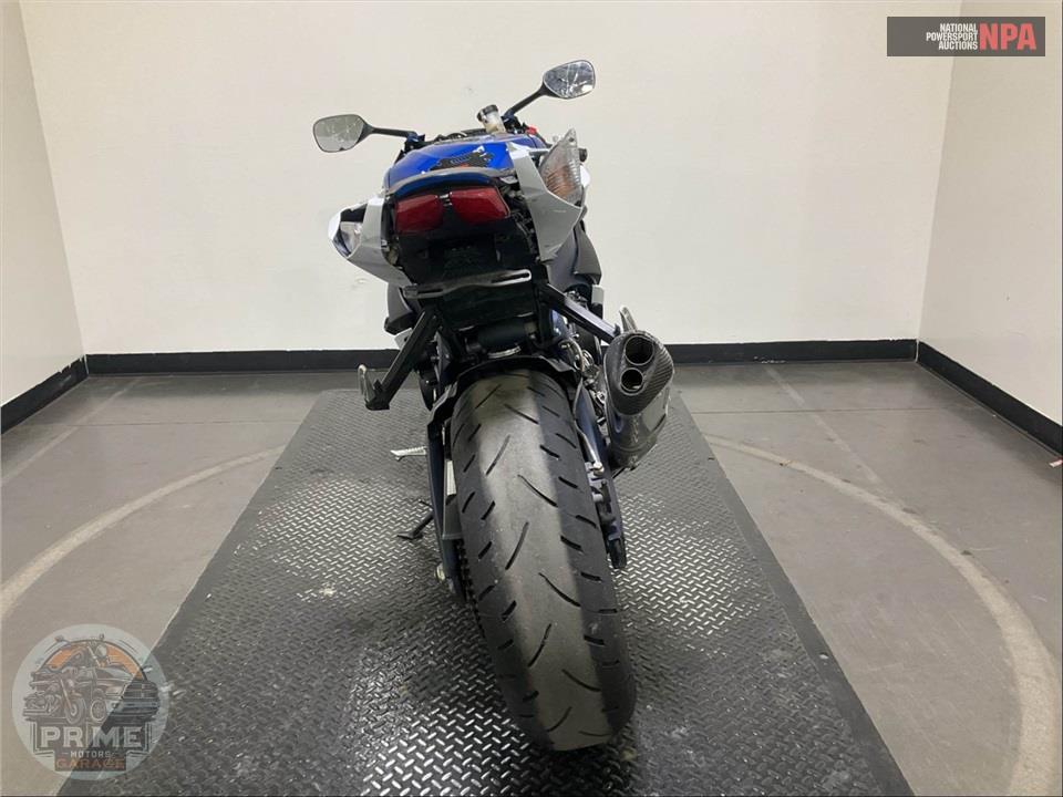 2011 Suzuki GSX-R750L1 — фото 4