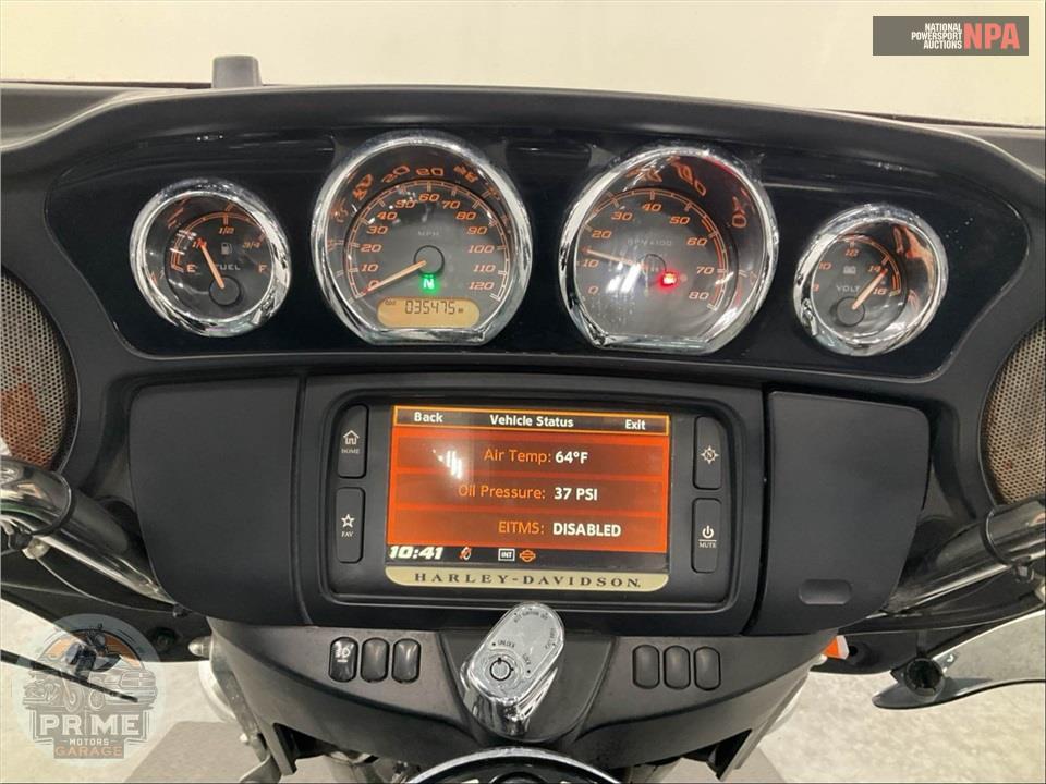 2015 Harley-Davidson FLHTCUTG TRIGLIDE ULTRA CLASSIC — фото 5