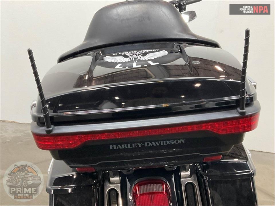 2014 Harley-Davidson FLHTK ELECTRA GLIDE ULTRA LIMITED — фото 25