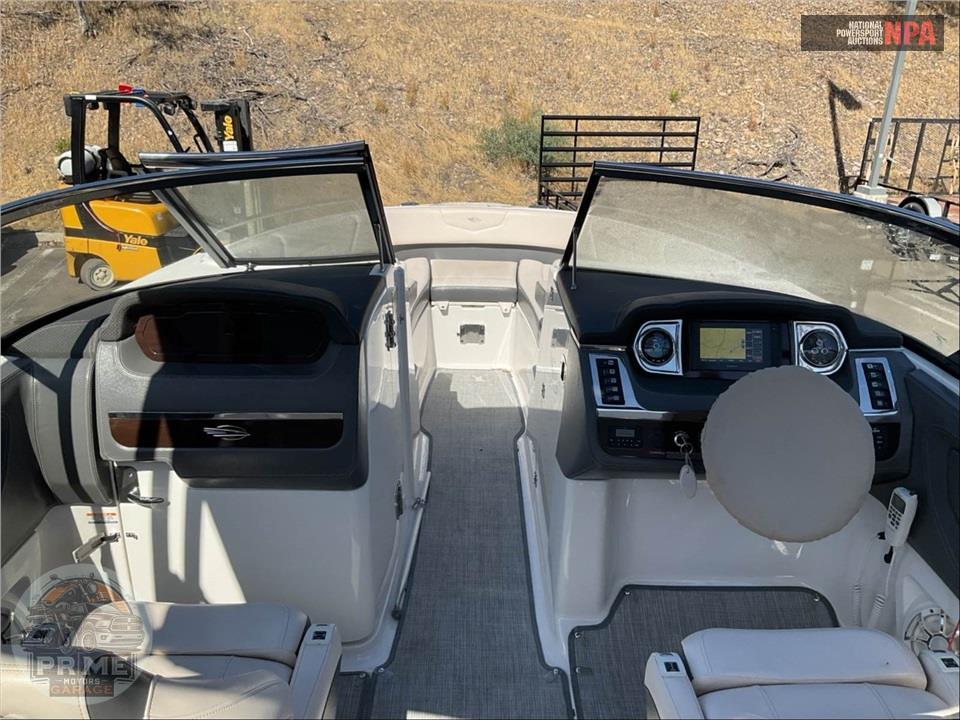 2018 Chaparral Boats 257 SSX  L=26 E=1 400HP MERC (8.2) IB — фото 20
