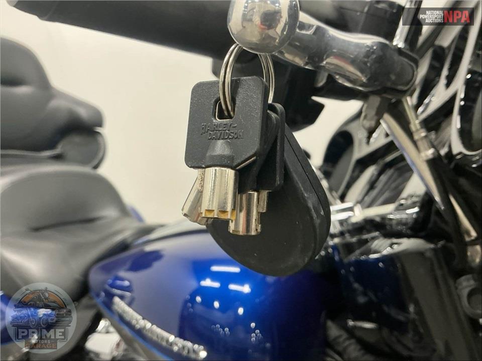 2017 Harley-Davidson FLHTK ULTRA LIMITED — фото 11