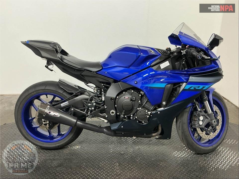 2024 YAMAHA YZF-R1