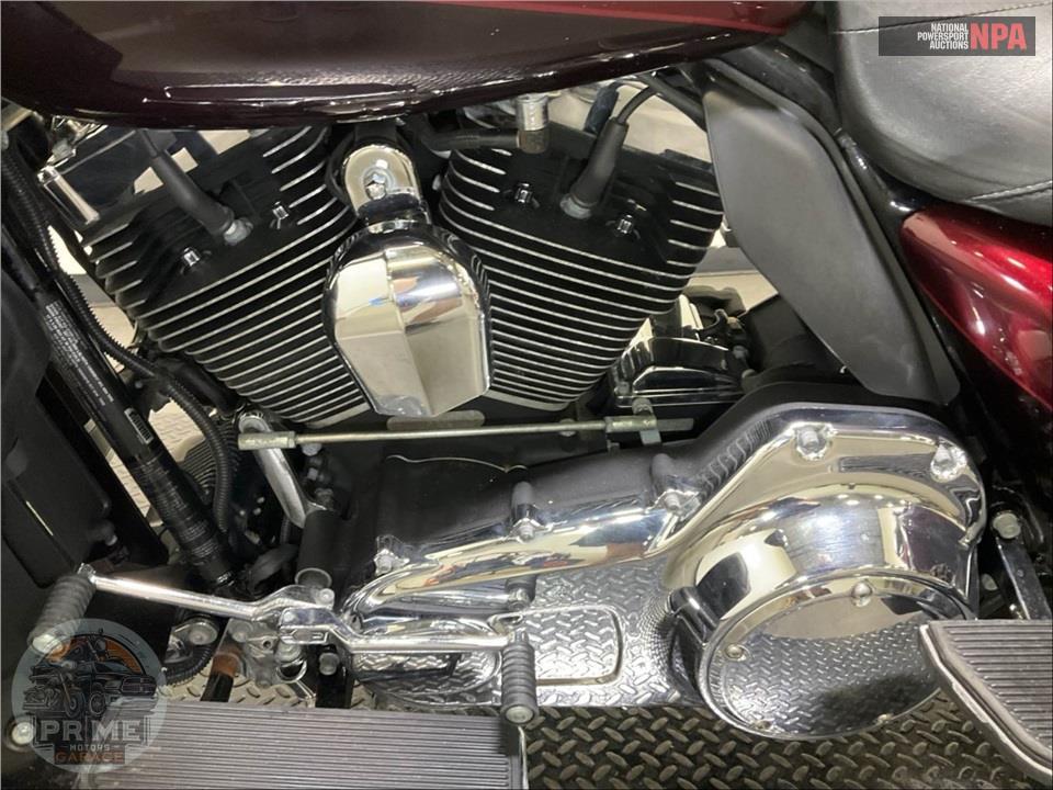 2015 Harley-Davidson FLHTK ELECTRA GLIDE ULTRA LIMITED — фото 7