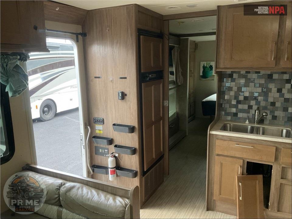 2018 Jayco M-30 X FORD - ENVOY 200 SERIES — фото 6