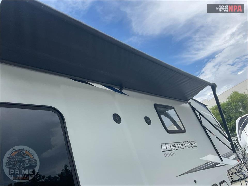 2021 Cherokee By Forest River M-3550SUITE - ARCTIC WOLF FIFTH WHEEL SERIES — фото 30