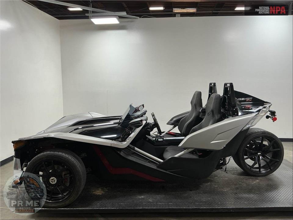 2017 Polaris SLINGSHOT SLR — фото 3