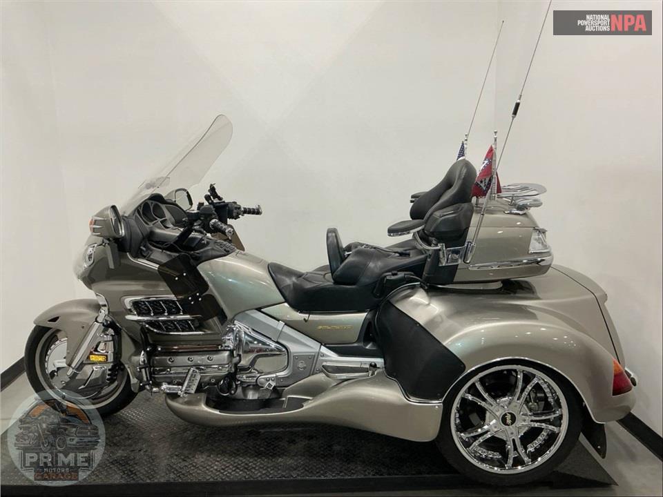2002 Honda GL18002 GOLDWING — фото 3