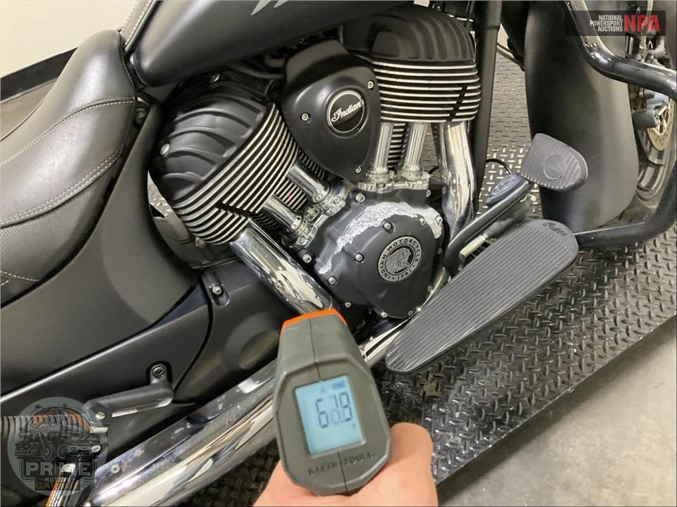 2018 Indian Motorcycle SPRINGFIELD DARK HORSE (THUNDER BLACK) — фото 8