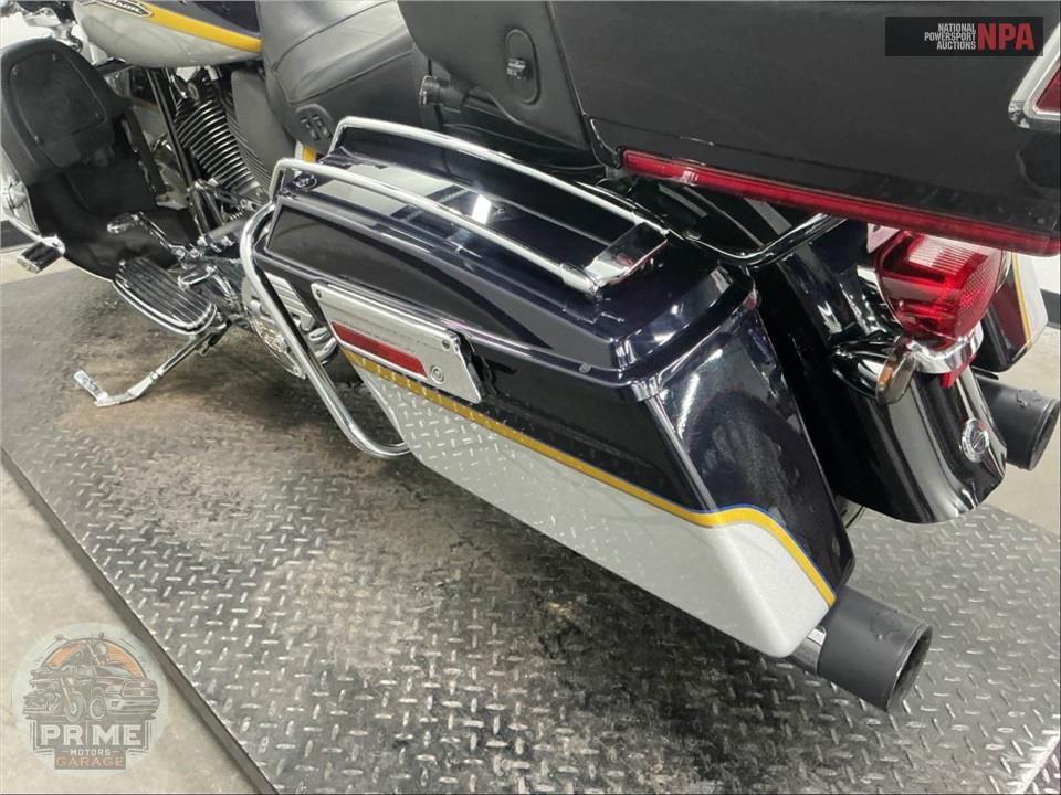 2012 Harley-Davidson FLHTCUSE7 SCREAMIN EAGLE — фото 24