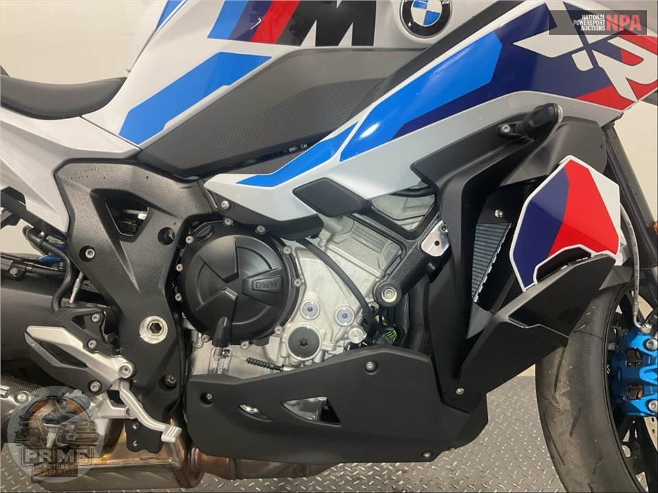2026 Bmw M1000XR — фото 6